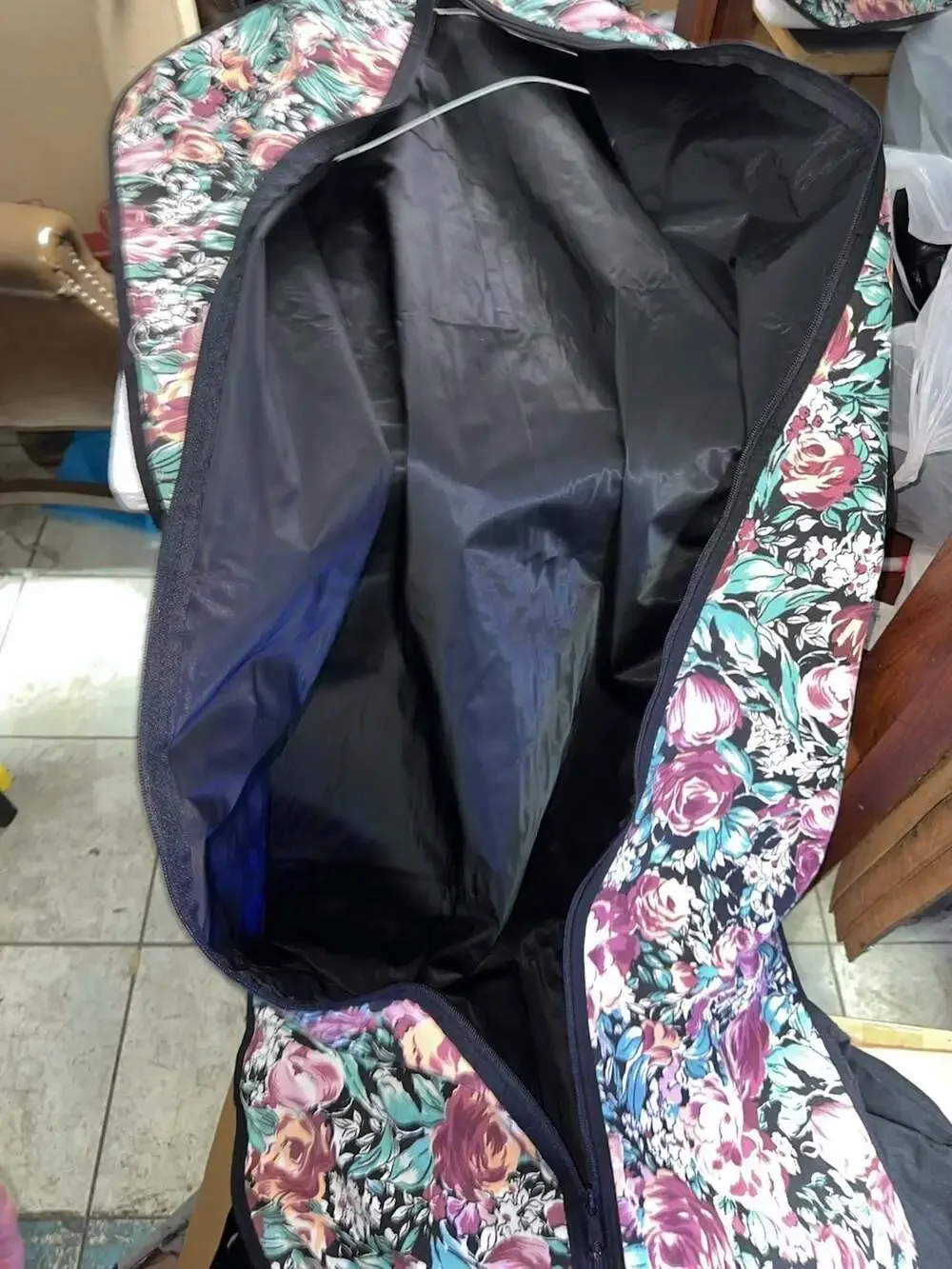 Vintage Floral Print Garment Bag with Zipper Closure